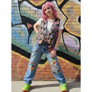 Vintage 1994 Looney Tunes Warner Bros Vest Unisex Size S/M. Very cool